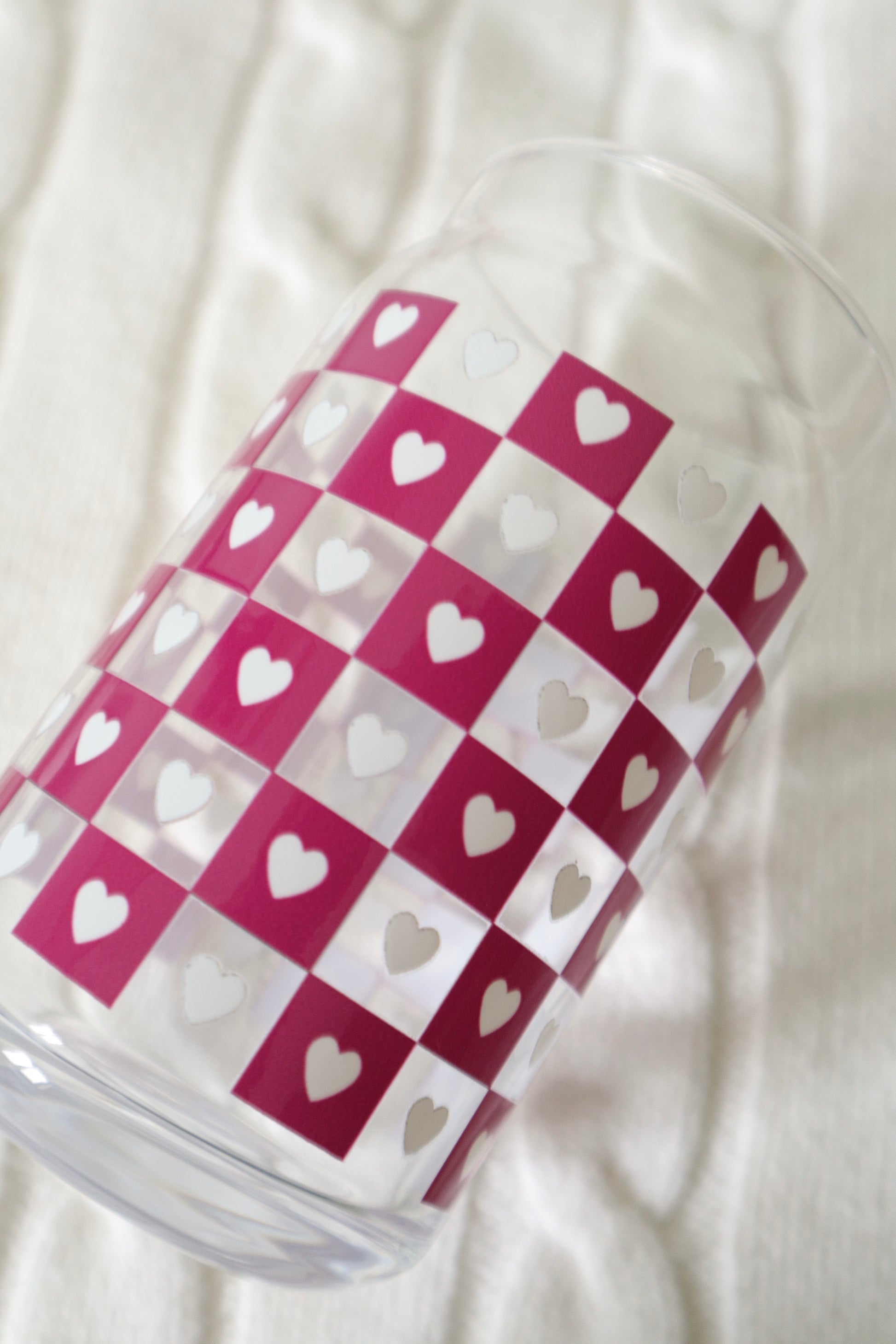 Glass cup, 16oz glass can, glassware, dishes, home decor, cute gift, tumbler, glad tumbler, bamboo lid, valentines day, hearts, red, pink, white